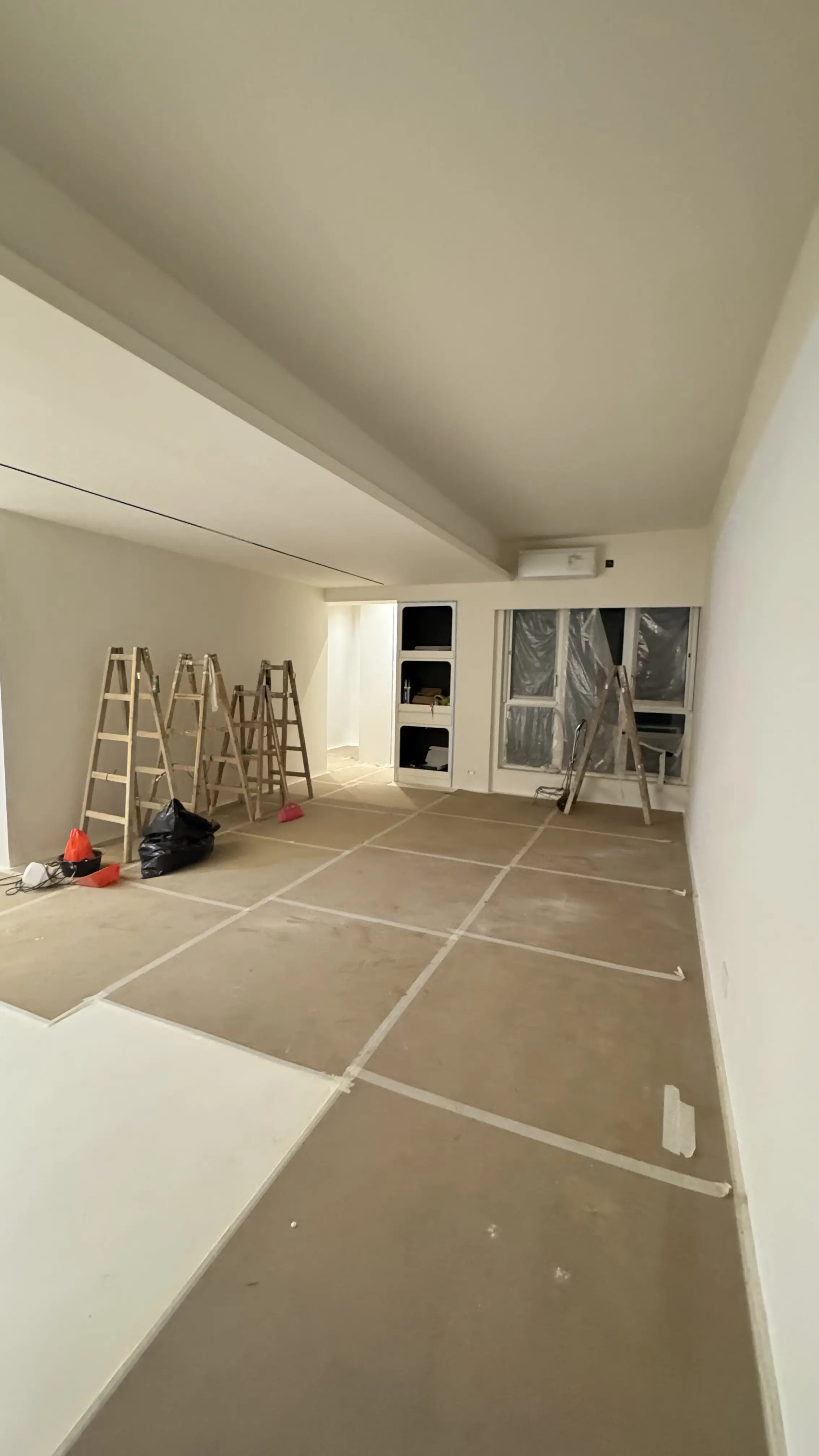 home-livingRoom-before